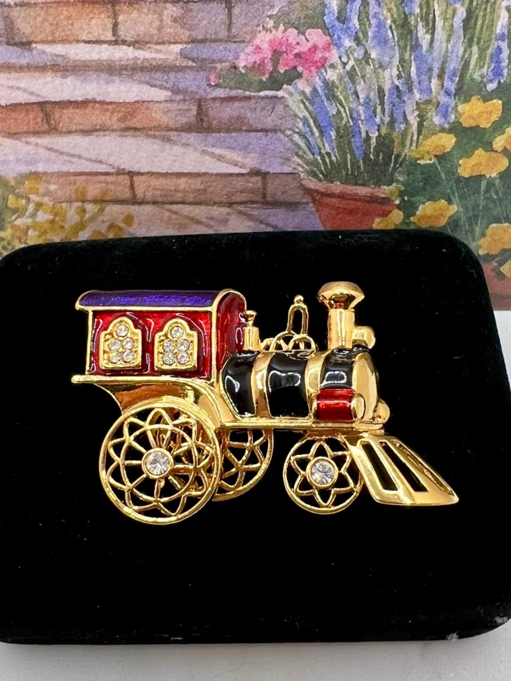 Avon Smithsonian Institution Toy Train Pin Brooch 1996